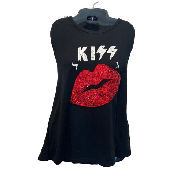 “KISS” Red Lip short Sleeve T-Shirt - Picture 1 of 4